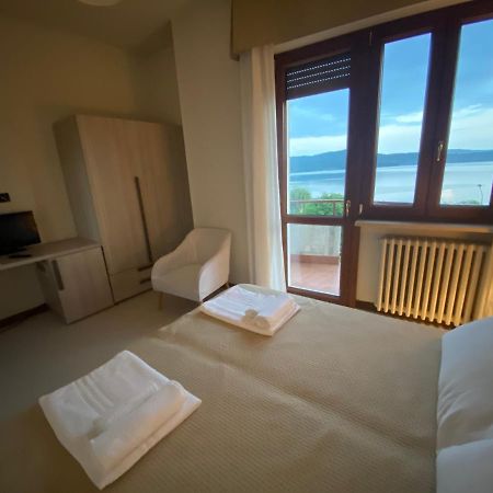 Hotel Lido Bollengo ภายนอก รูปภาพ